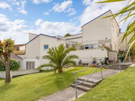Ashcombe Gardens, Milton