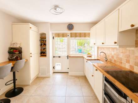 Church Road, Worle Hillside, Image 10
