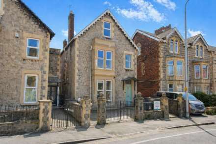 Milton Road**5 Double Bedrooms**South Facing Garden**Two Bathrooms/En Suite/Two Cloakrooms**HMO/Development Potential**