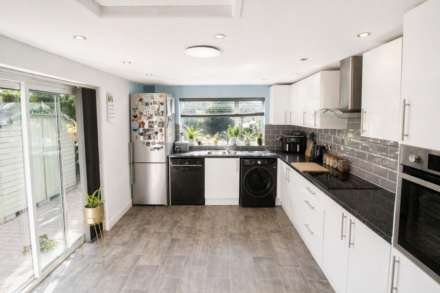 Milton Road**5 Double Bedrooms**South Facing Garden**Two Bathrooms/En Suite/Two Cloakrooms**HMO/Development Potential**, Image 5