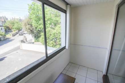 Hill Road** Own Entrance**Well Managed Block of 7 Flats**Super Location**2 Bedrooms**Parking**, Image 5