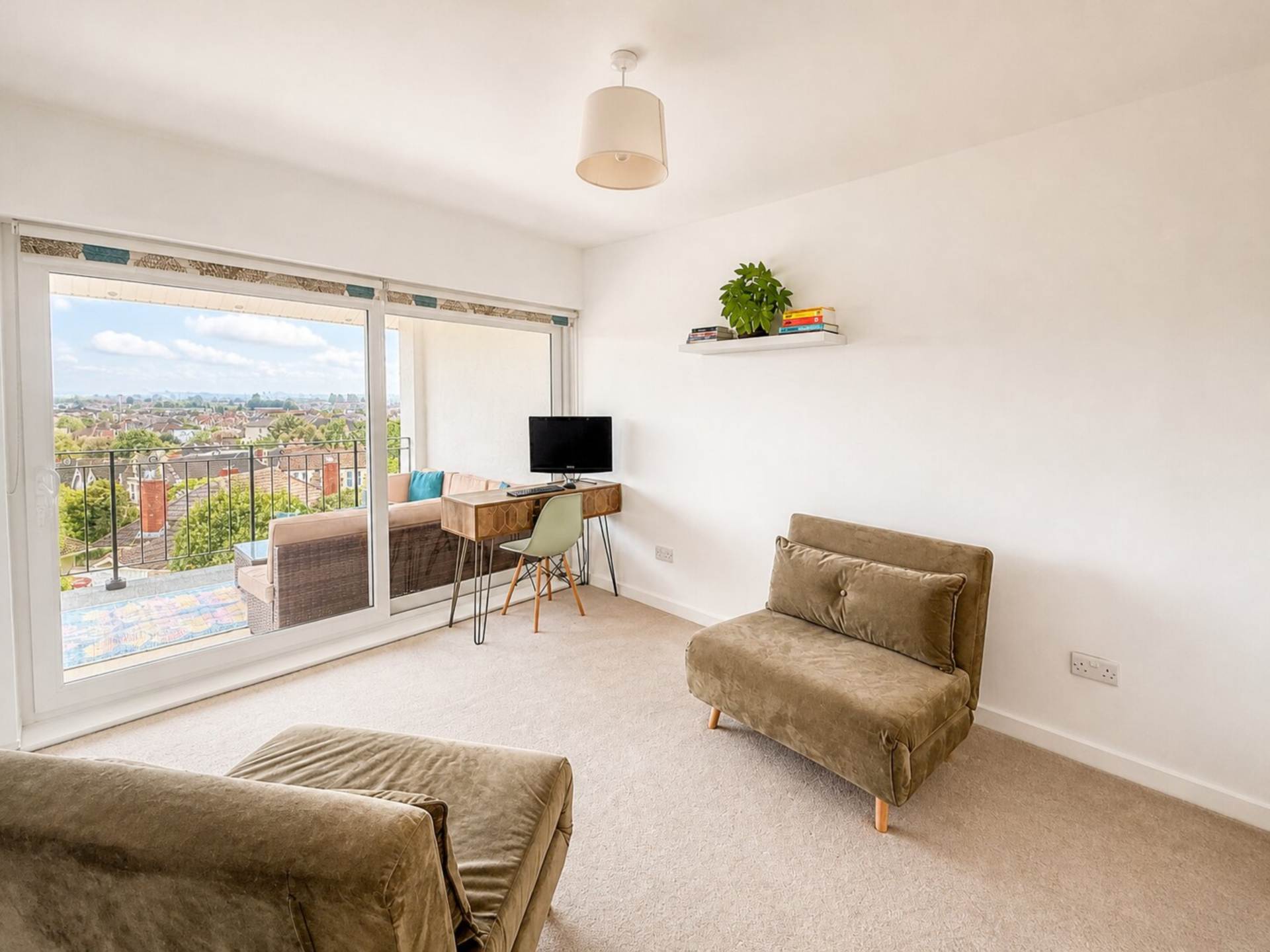 Trewartha Close, Hillside, Image 26