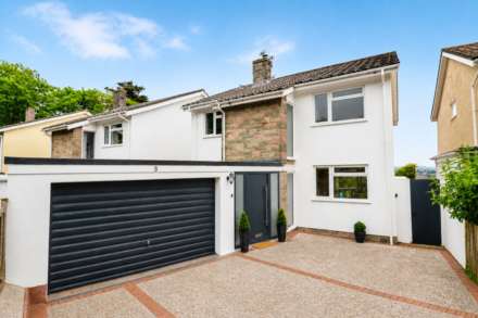 Trewartha Close, Hillside