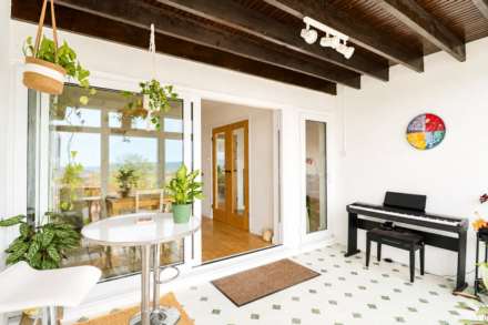 Trewartha Close, Hillside, Image 20
