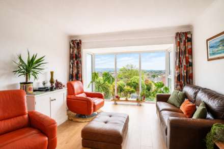 Trewartha Close, Hillside, Image 9