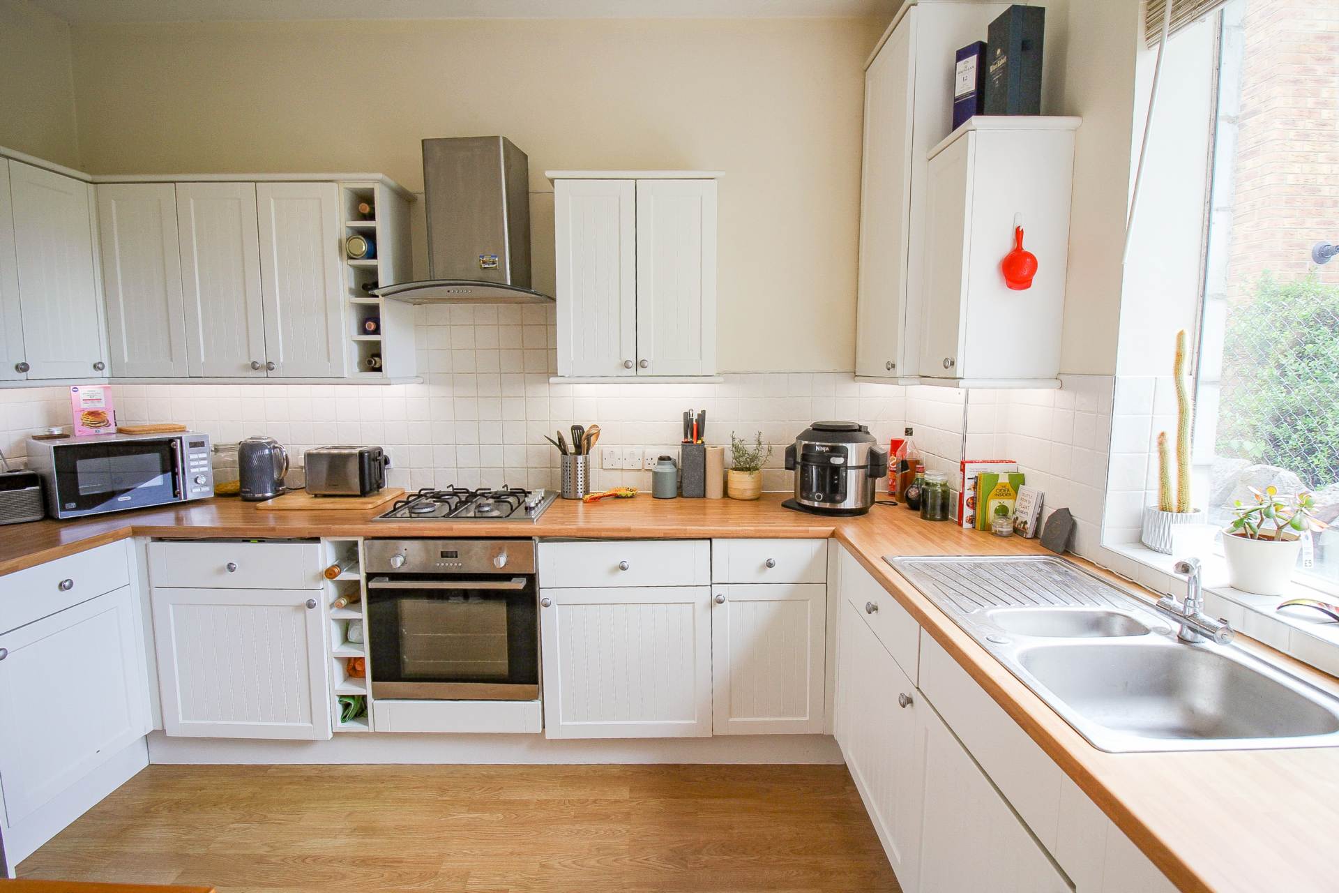 St Saviours Church**Own Entrance**Versatile Layout**Allocated Parking**Super Location**, Image 3