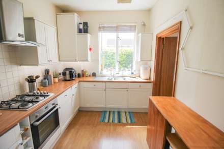 St Saviours Church**Own Entrance**Versatile Layout**Allocated Parking**Super Location**, Image 4