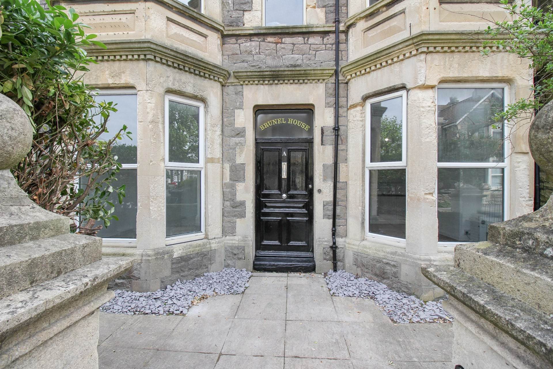 South Ward**2 Bedrooms**Garden Area**New Kitchen & Shower Room**Parking**, Image 1