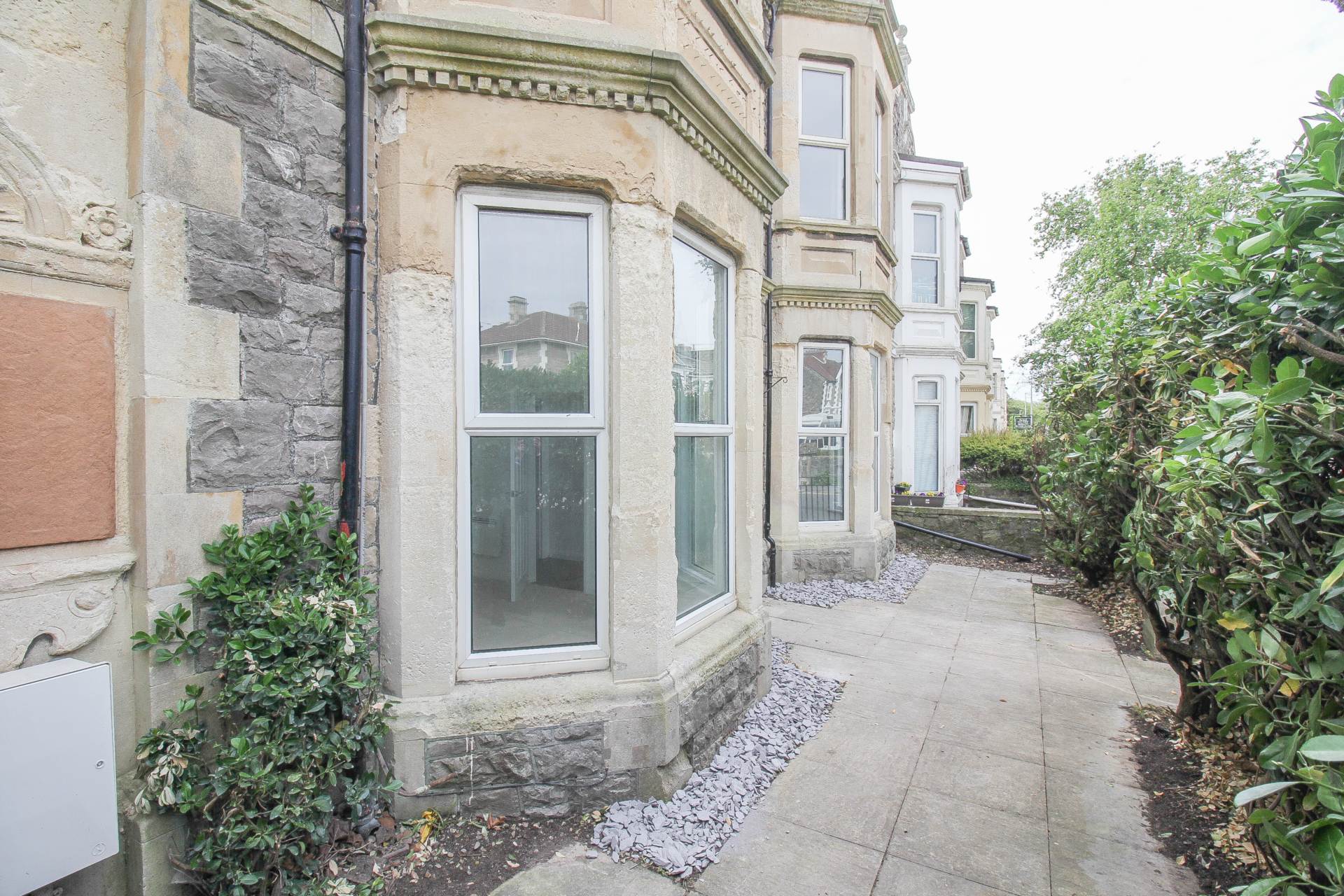 South Ward**2 Bedrooms**Garden Area**New Kitchen & Shower Room**Parking**, Image 11