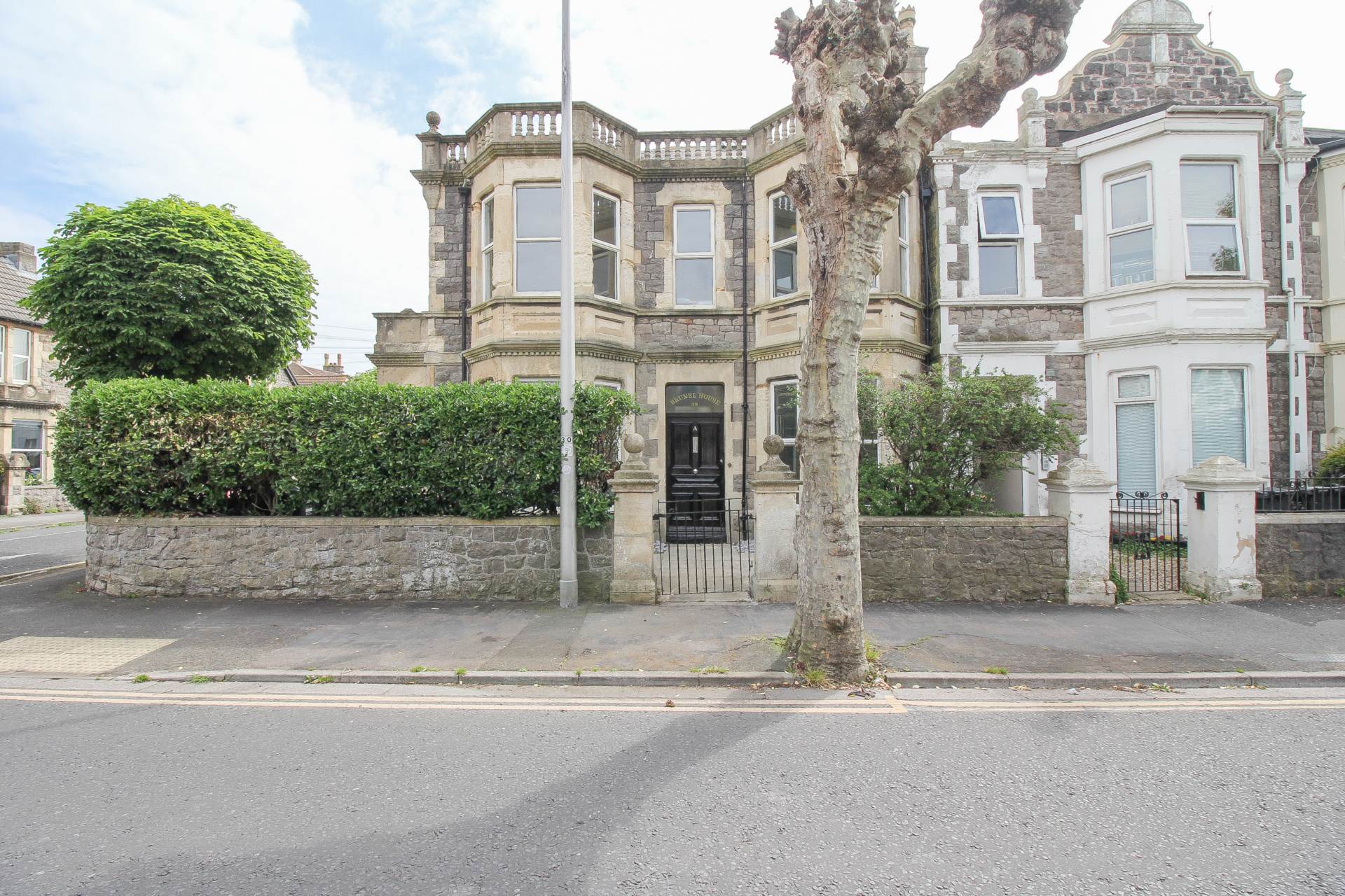 South Ward**2 Bedrooms**Garden Area**New Kitchen & Shower Room**Parking**, Image 12
