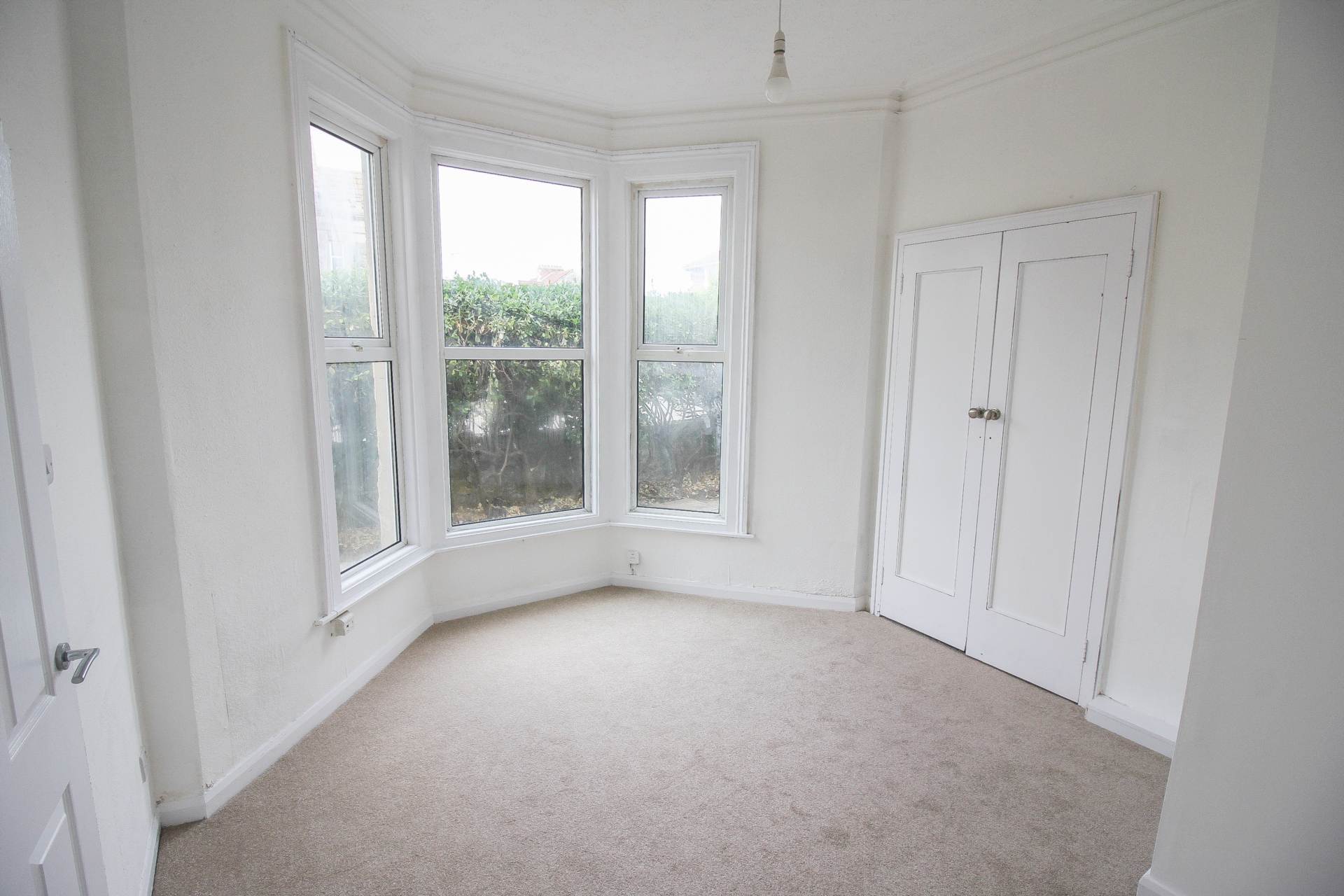 South Ward**2 Bedrooms**Garden Area**New Kitchen & Shower Room**Parking**, Image 7
