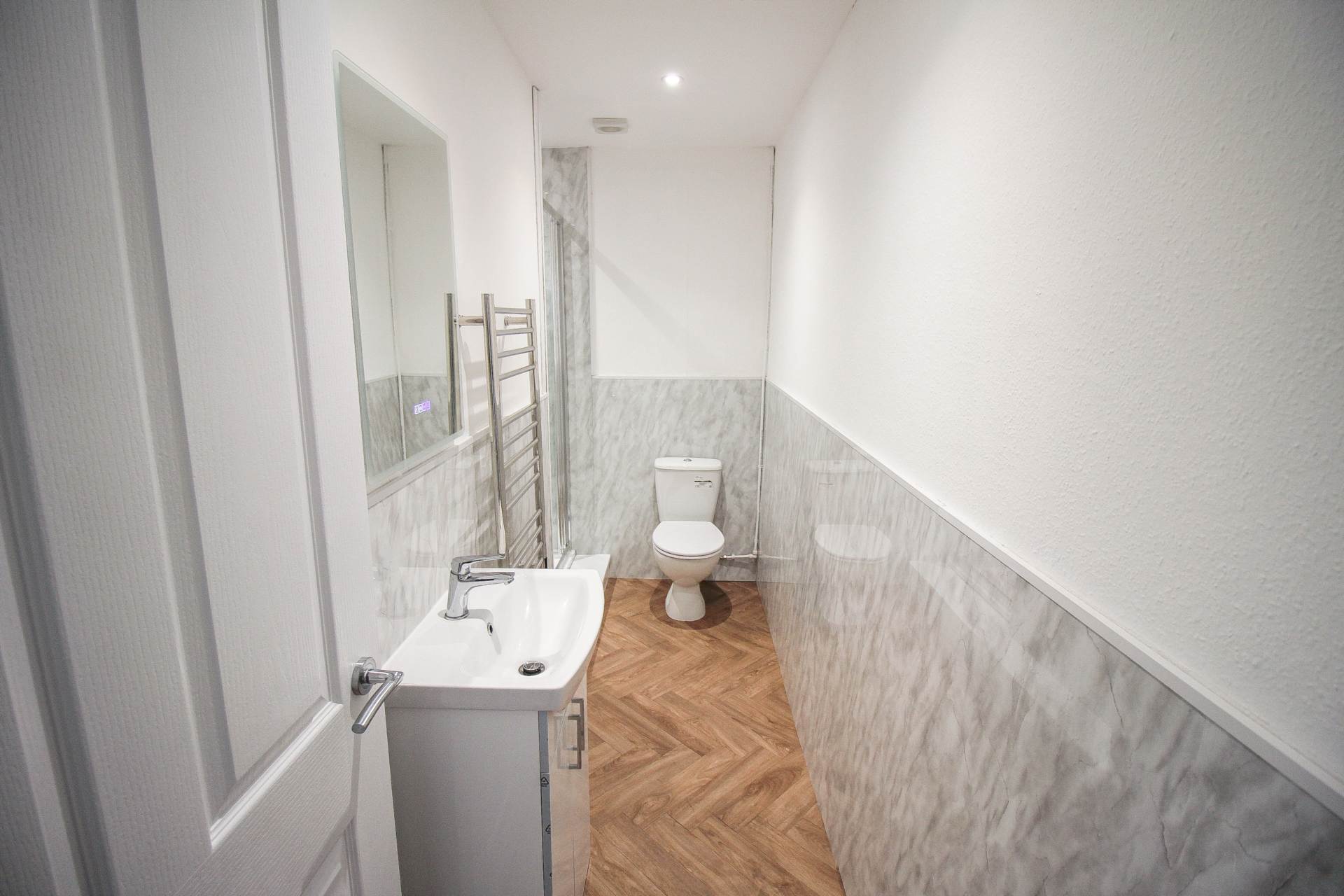 South Ward**2 Bedrooms**Garden Area**New Kitchen & Shower Room**Parking**, Image 9