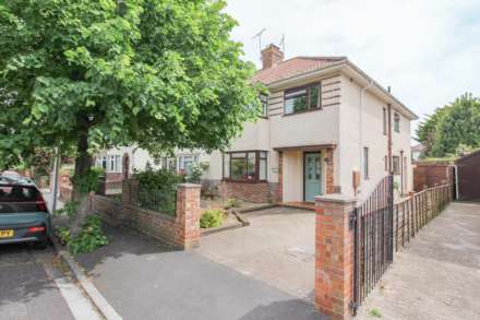 South Ward**4 Bedrooms**Occasional Bedroom/Loft Room**South Facing Garden**Garage/Workshop & Ample Parking**