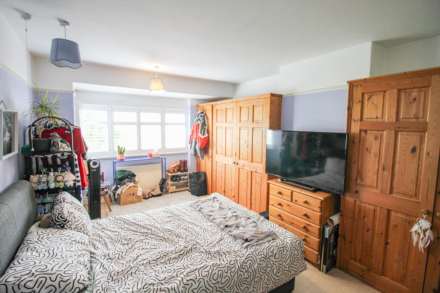South Ward**4 Bedrooms**Occasional Bedroom/Loft Room**South Facing Garden**Garage/Workshop & Ample Parking**, Image 11