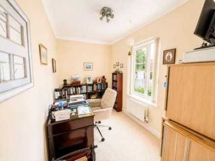 Pastures Avenue, St Georges, Image 7