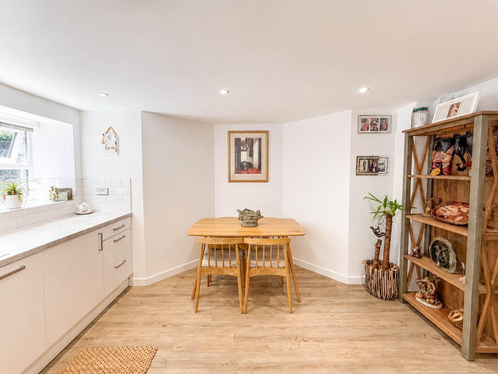 Bristol Road Lower, Hillside - Modern Apartment, Image 6