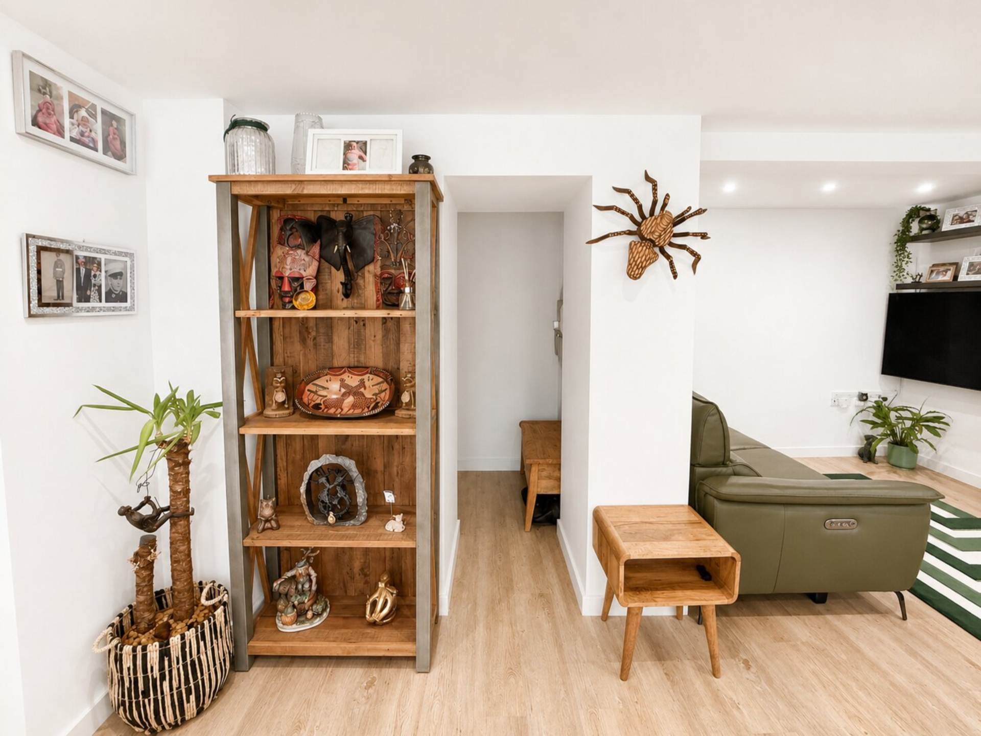 Bristol Road Lower, Hillside - Modern Apartment, Image 7