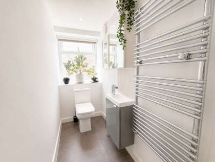 Bristol Road Lower, Hillside - Modern Apartment, Image 13
