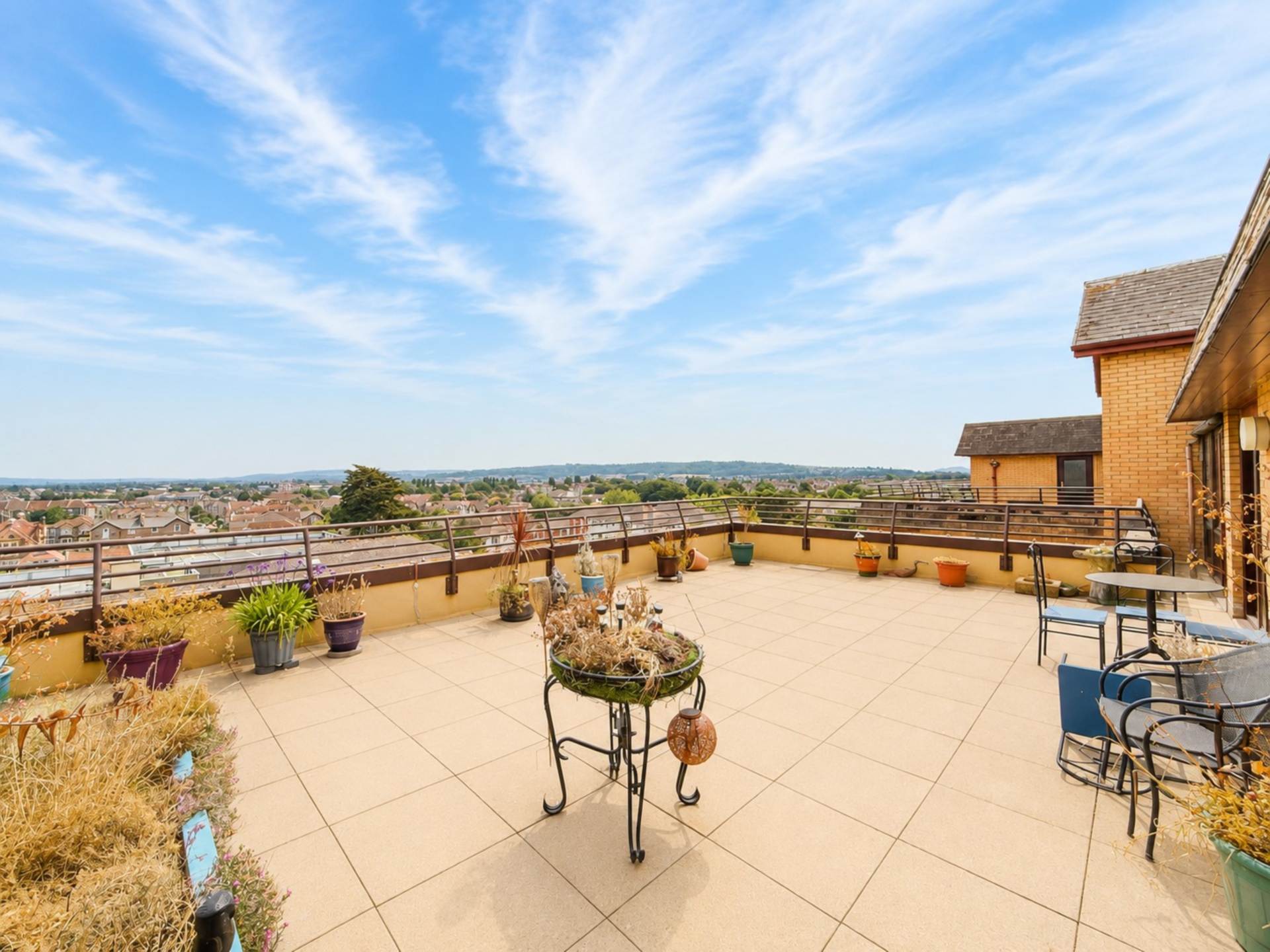 Carlton Mansions, Sea Front Penthouse Apartment, Image 10