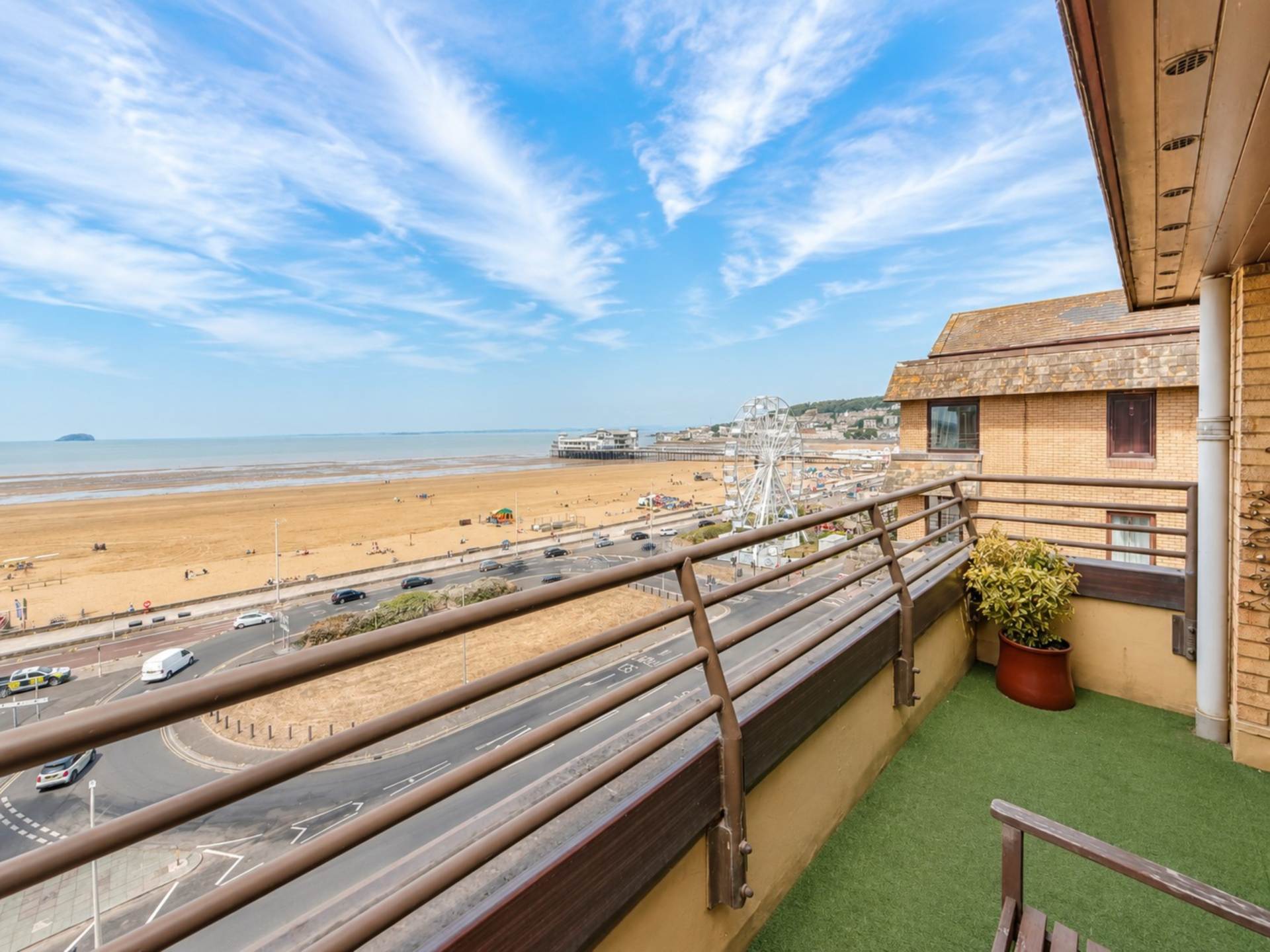 Carlton Mansions, Sea Front Penthouse Apartment, Image 5