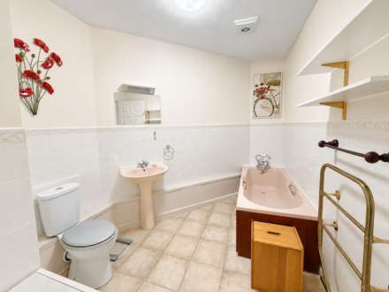 Carlton Mansions, Sea Front Penthouse Apartment, Image 14