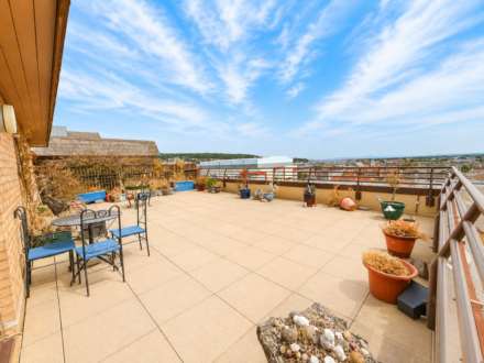 Carlton Mansions, Sea Front Penthouse Apartment, Image 8