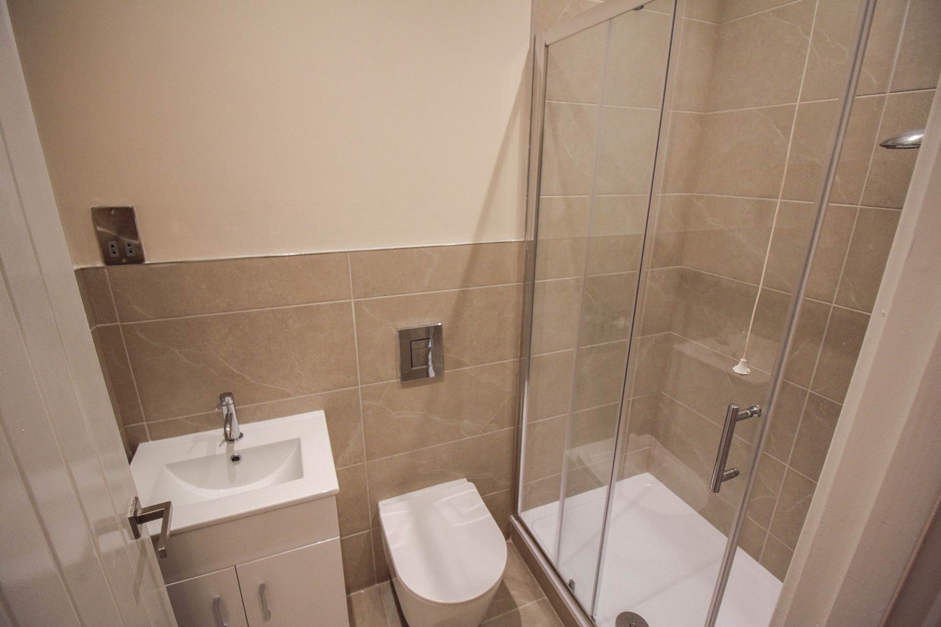 Ellenborough Park South**Stunningly Presented**2 Minutes to Beach**Two Bedrooms**En Suite**Allocated Parking**, Image 7