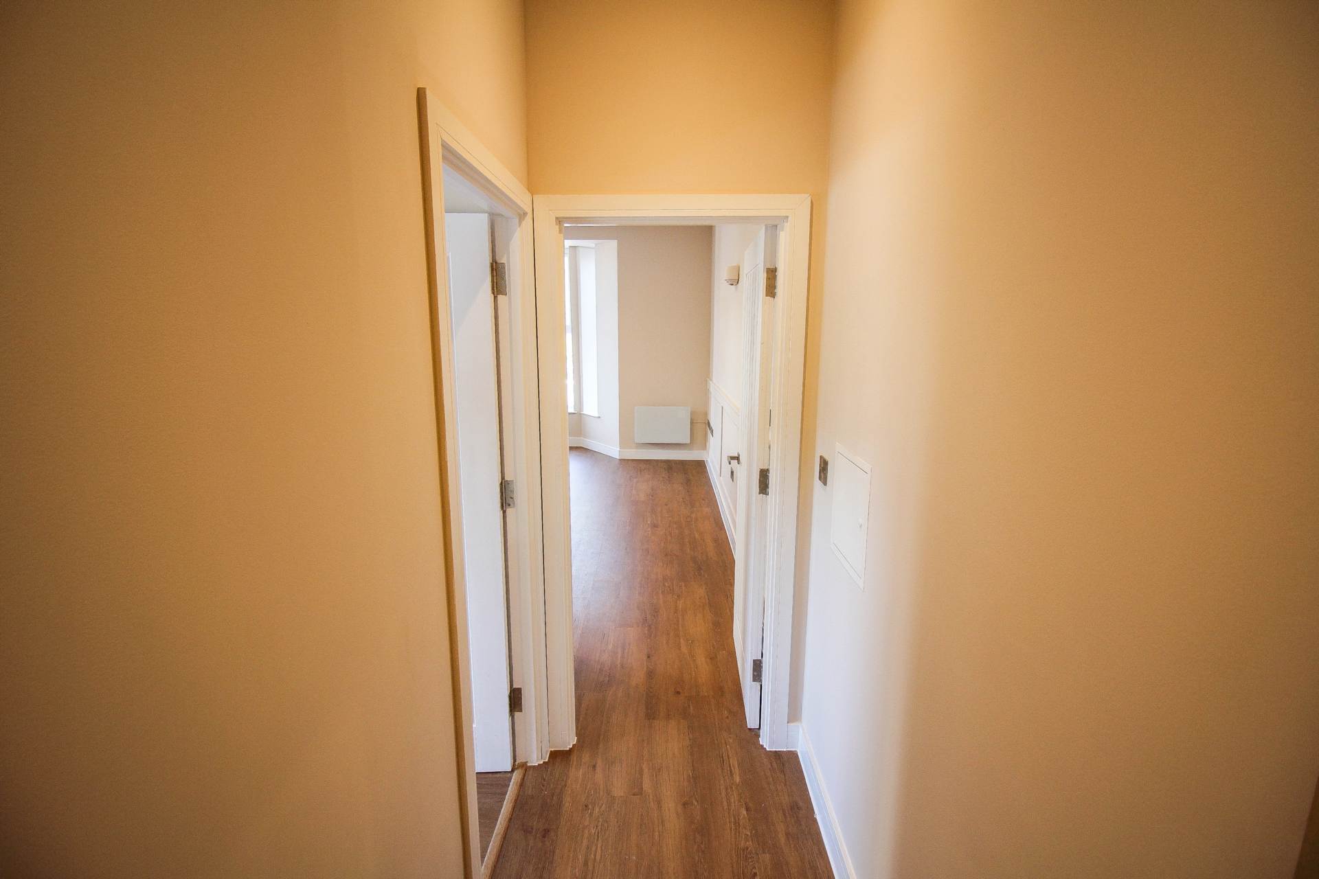 Ellenborough Park South**Stunningly Presented**2 Minutes to Beach**Two Bedrooms**En Suite**Allocated Parking**, Image 9