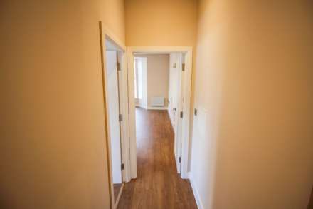 Ellenborough Park South**Stunningly Presented**2 Minutes to Beach**Two Bedrooms**En Suite**Allocated Parking**, Image 9