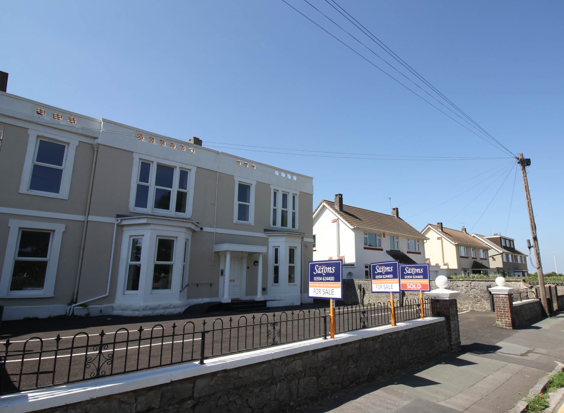 **2 Minutes to Beach**Newly Converted**Two Double Bedrooms**Ground Floor**Parking with EV Point**, Image 12