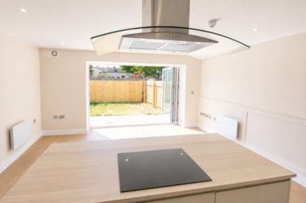Ellenborough Park South, Weston-super-Mare, Image 8