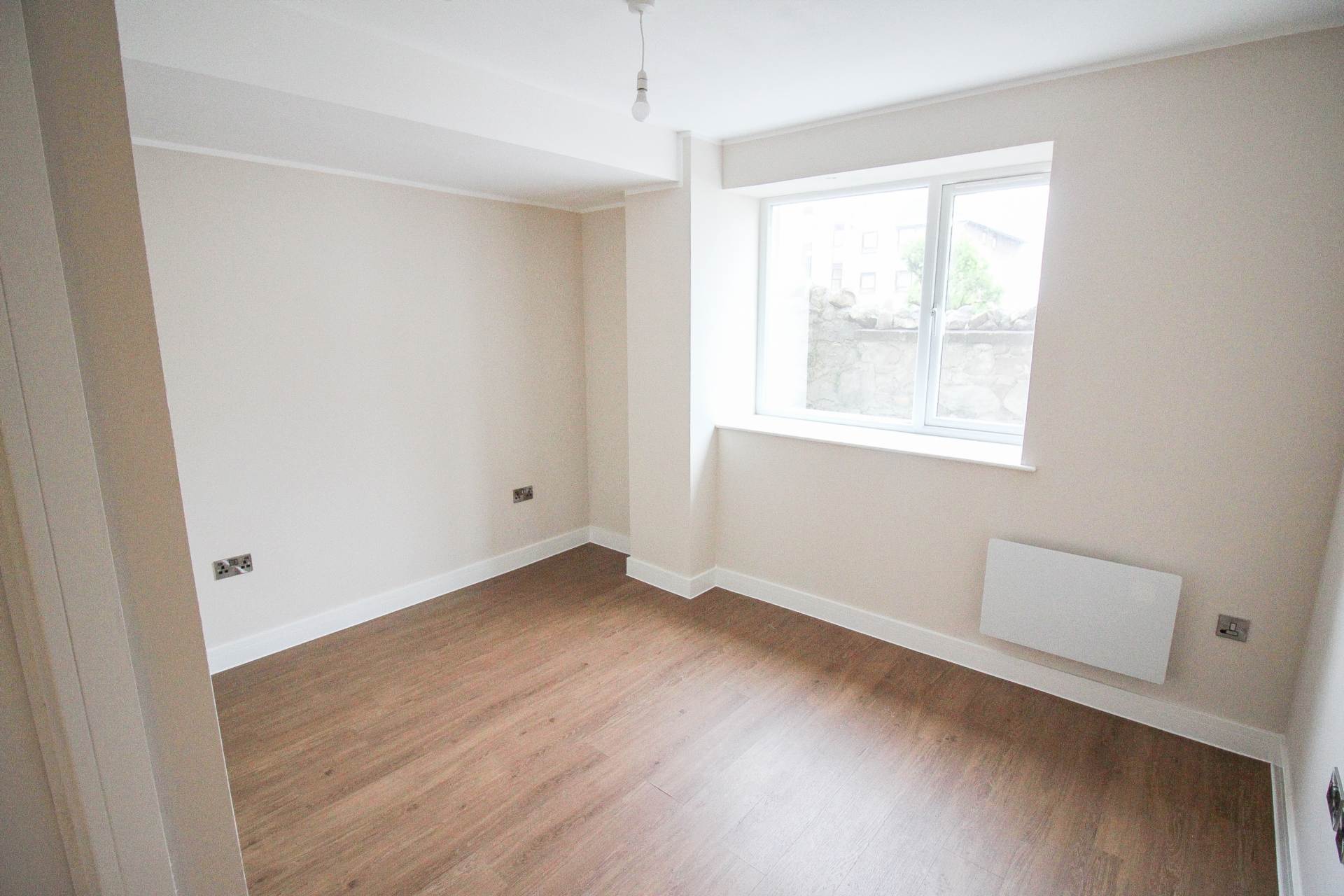 Ellenborough Park South**2 Minutes to Beach**Open Plan Living**2 Bedrooms**Garden**Allocated Parking**, Image 10