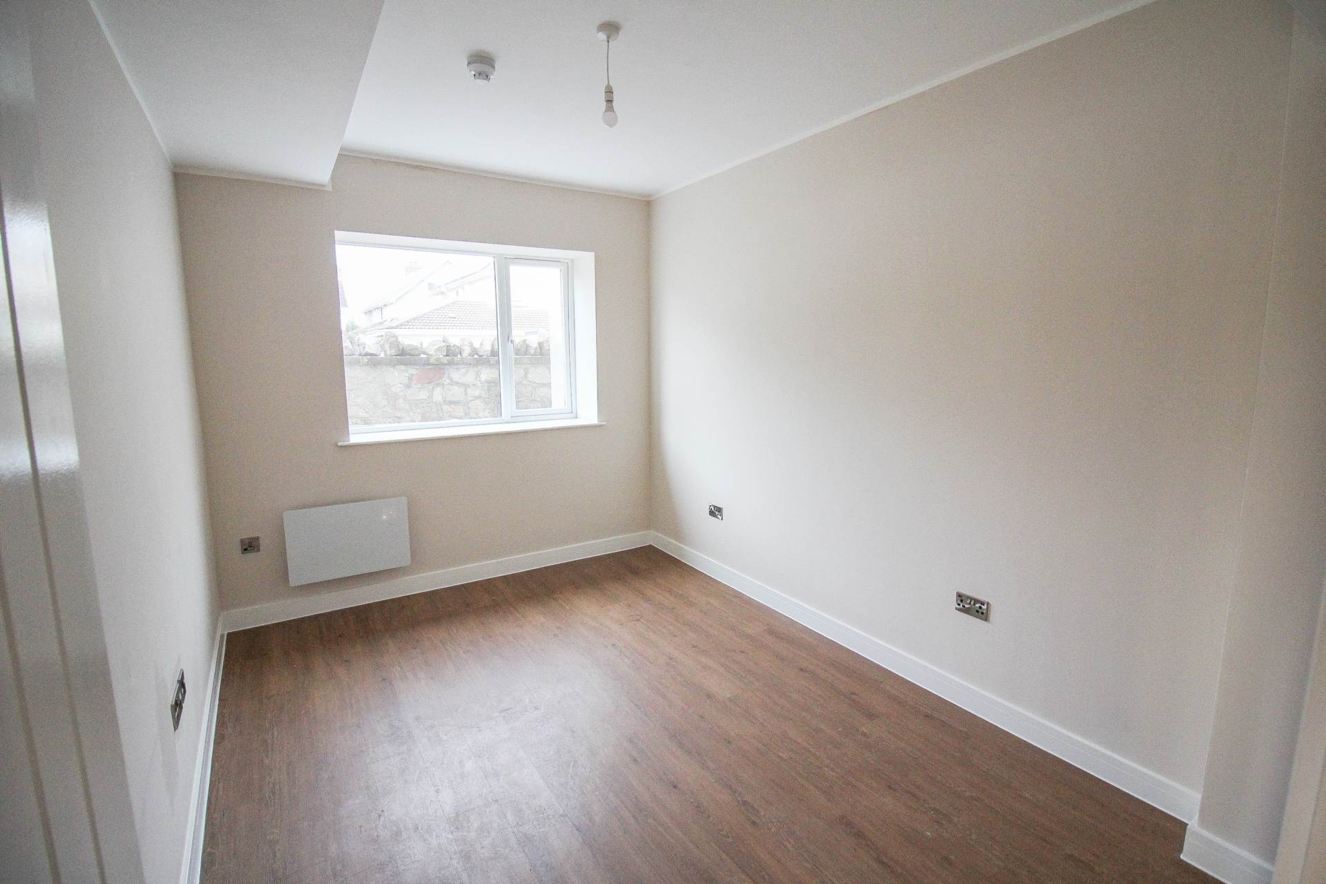 Ellenborough Park South**2 Minutes to Beach**Open Plan Living**2 Bedrooms**Garden**Allocated Parking**, Image 12