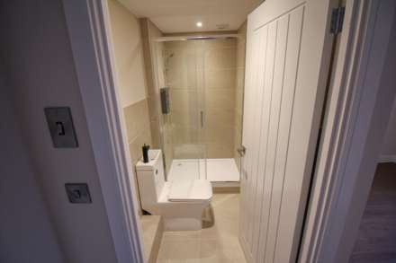 Ellenborough Park South**2 Minutes to Beach**Open Plan Living**2 Bedrooms**Garden**Allocated Parking**, Image 11