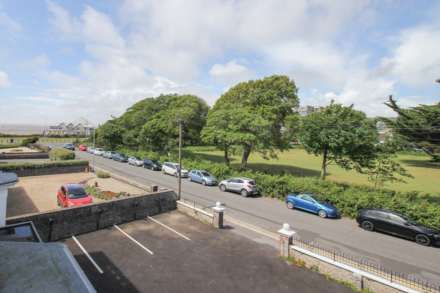 **Ellenborough Park South**Superb Location**2 Double Bedrooms**Newly Refurbished**Allocated Parking, Image 10