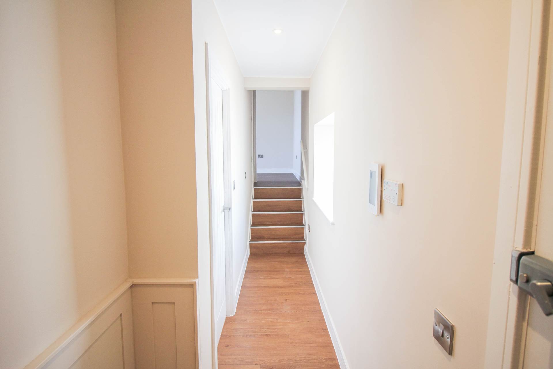South Ward**2 Minutes to Beach**Ideal First Time Buy**Newly Converted Apartment**, Image 7