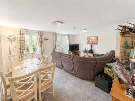 Charlotte Court, Highbridge, Image 3