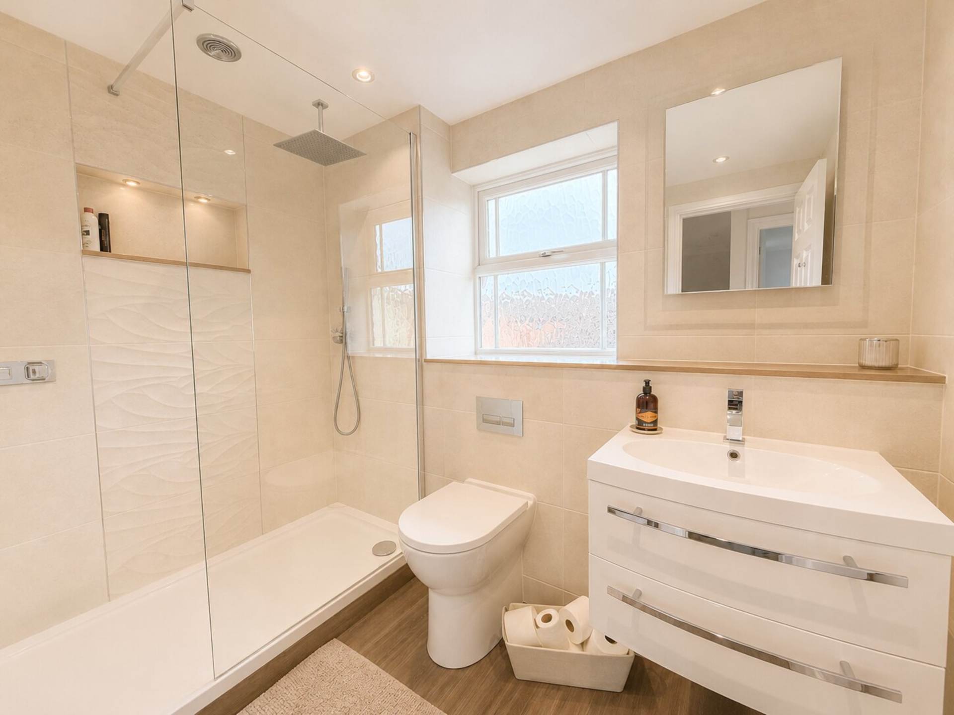 Merton Drive, Exceptional Executive Home, Image 26