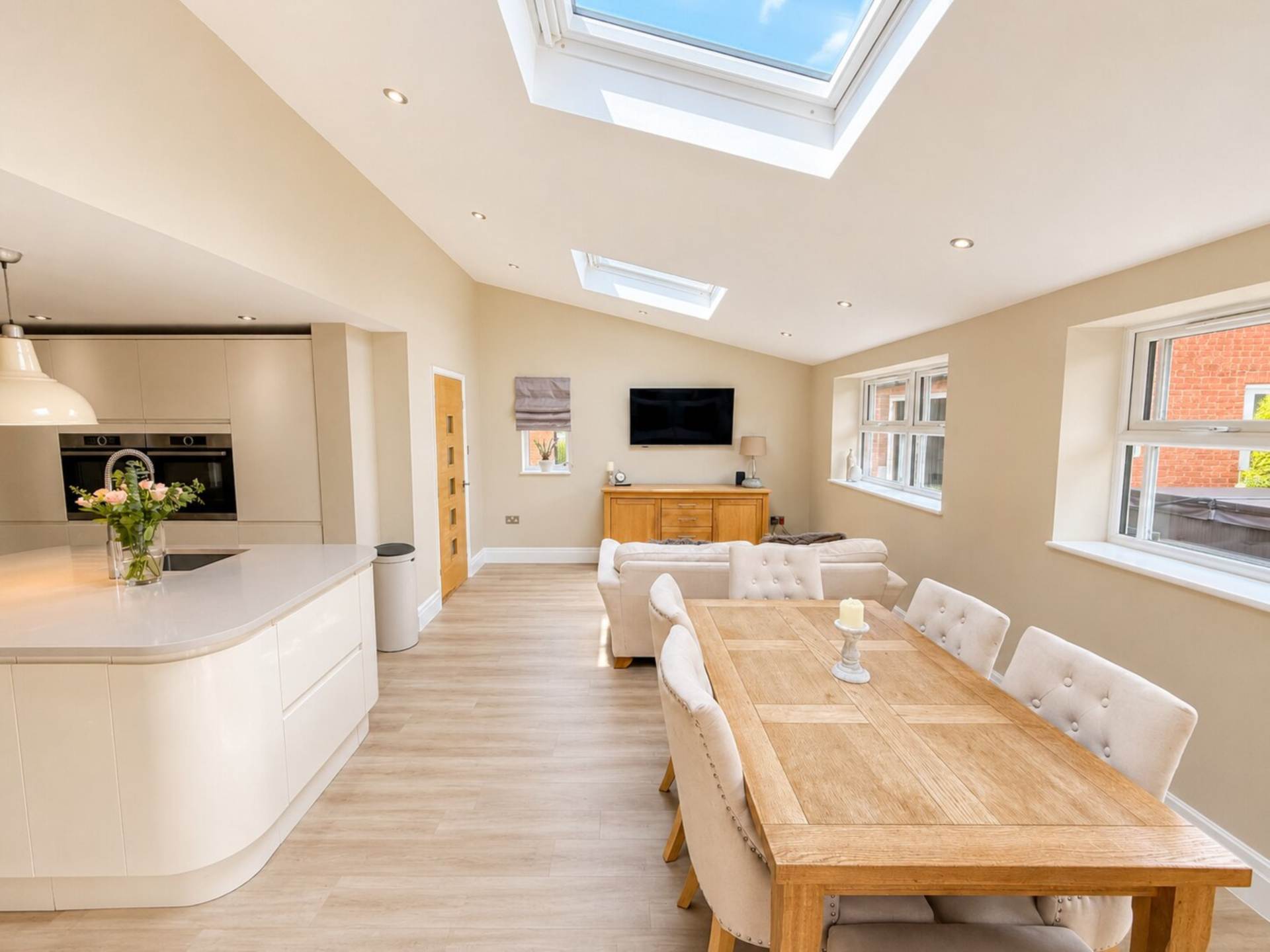 Merton Drive, Exceptional Executive Home, Image 7