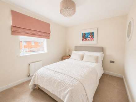 Merton Drive, Exceptional Executive Home, Image 23