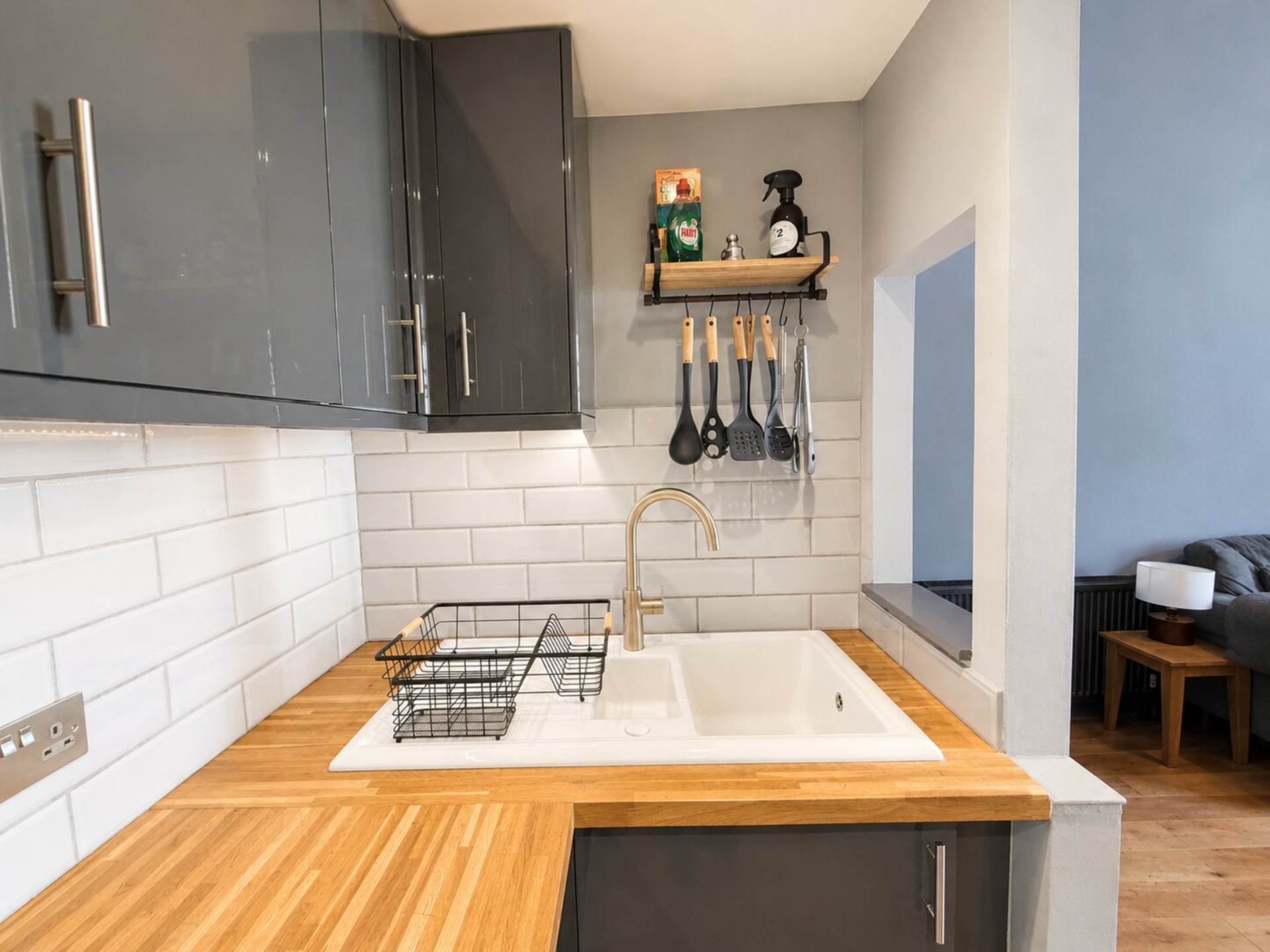 South Road, Hillside - Renovated & Character Filled Flat - Own Entrance, Image 16