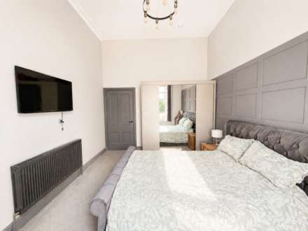 South Road, Hillside - Renovated & Character Filled Flat - Own Entrance, Image 10