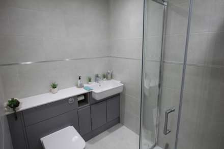 Woodford Court, 21 Clarence Road North, Image 6