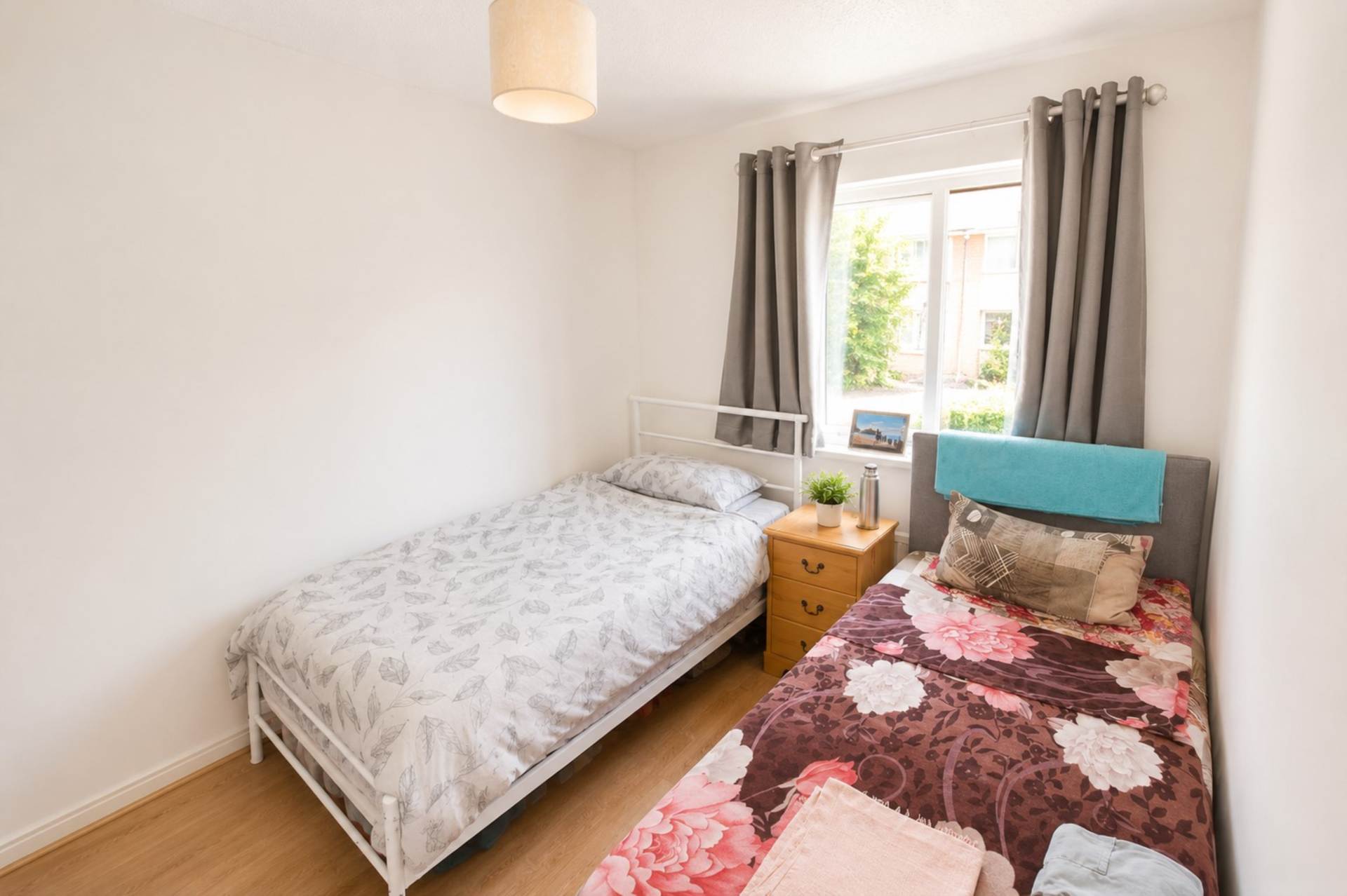 **Methwyn Close**3 Bedrooms**Priced for Quick Sale**Good Size Sunny Rear Garden**No Onward Chain**, Image 6