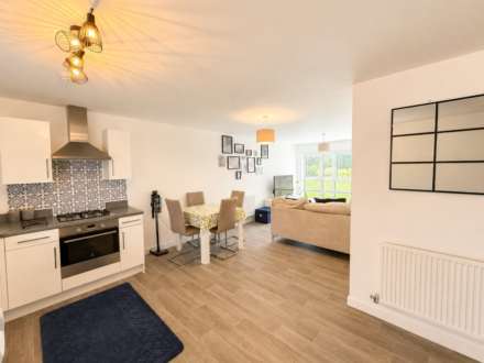 Airoh End, Haywood Village - Ground Floor Apartment - Own Entrance, Image 3
