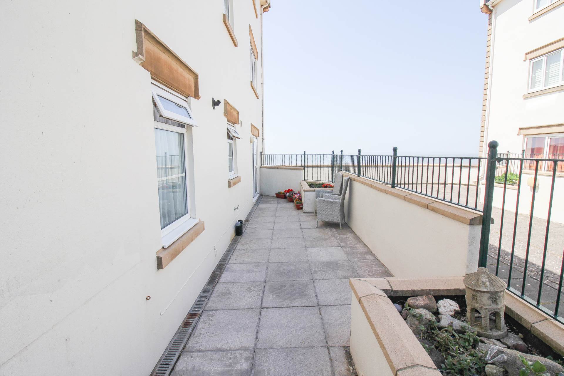 Royal Sands**Gated Development**3 Bedrooms**Sun Terrace & Balcony**, Image 13