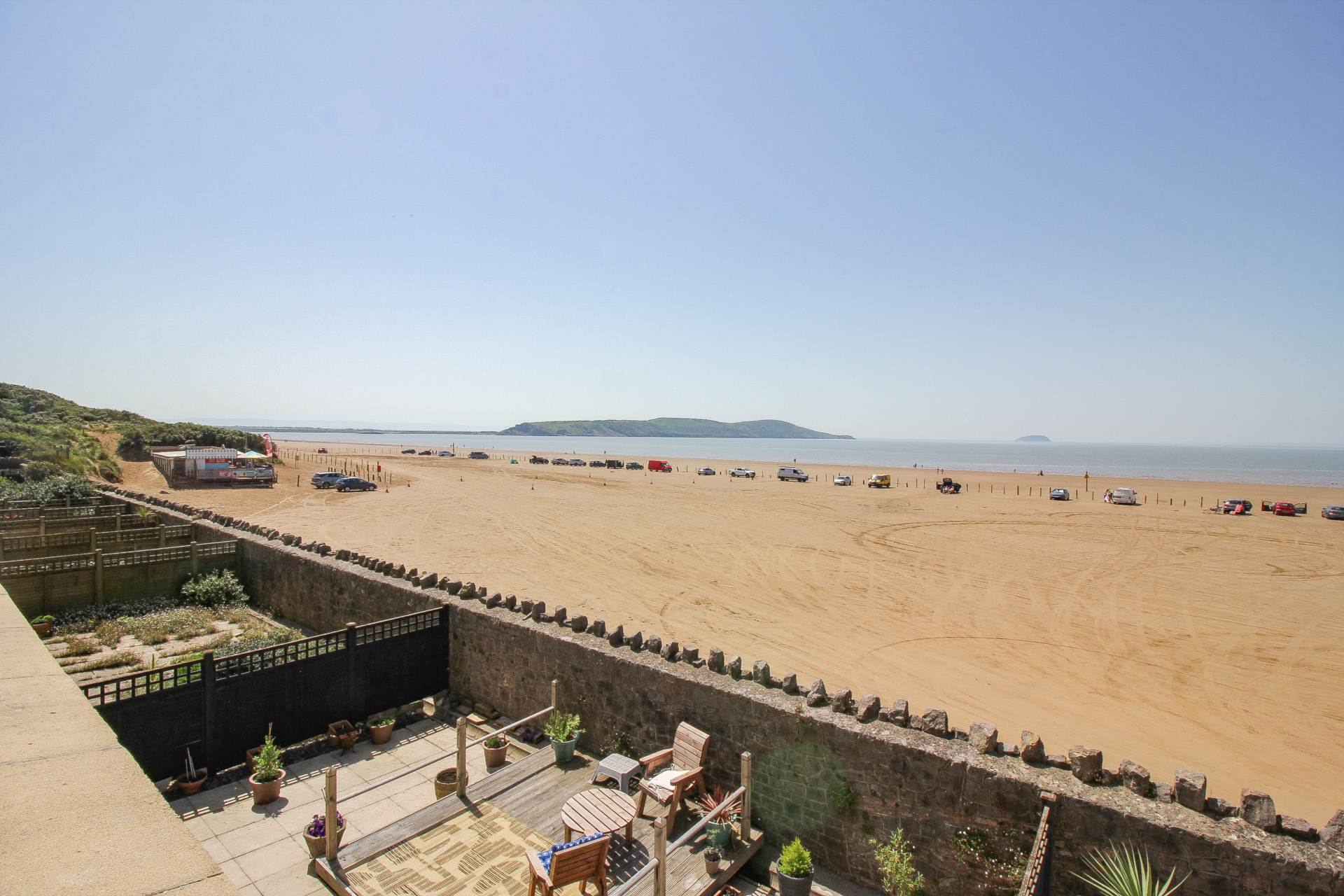 Royal Sands**Gated Development**3 Bedrooms**Sun Terrace & Balcony**, Image 8