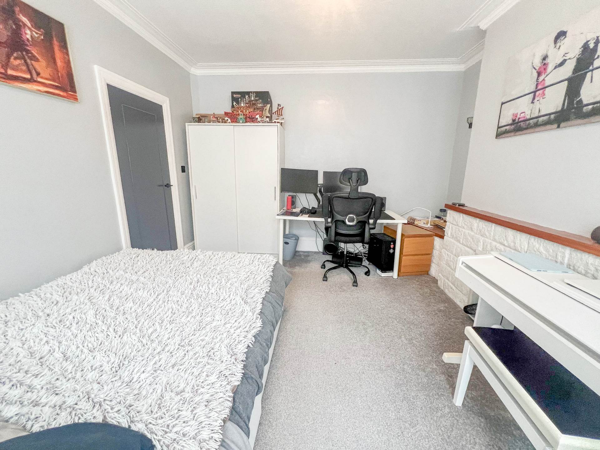 South Ward**Great Value for Money**100ft Sunny Rear Garden**3/4 Bedrooms**No Onward Chain**, Image 14