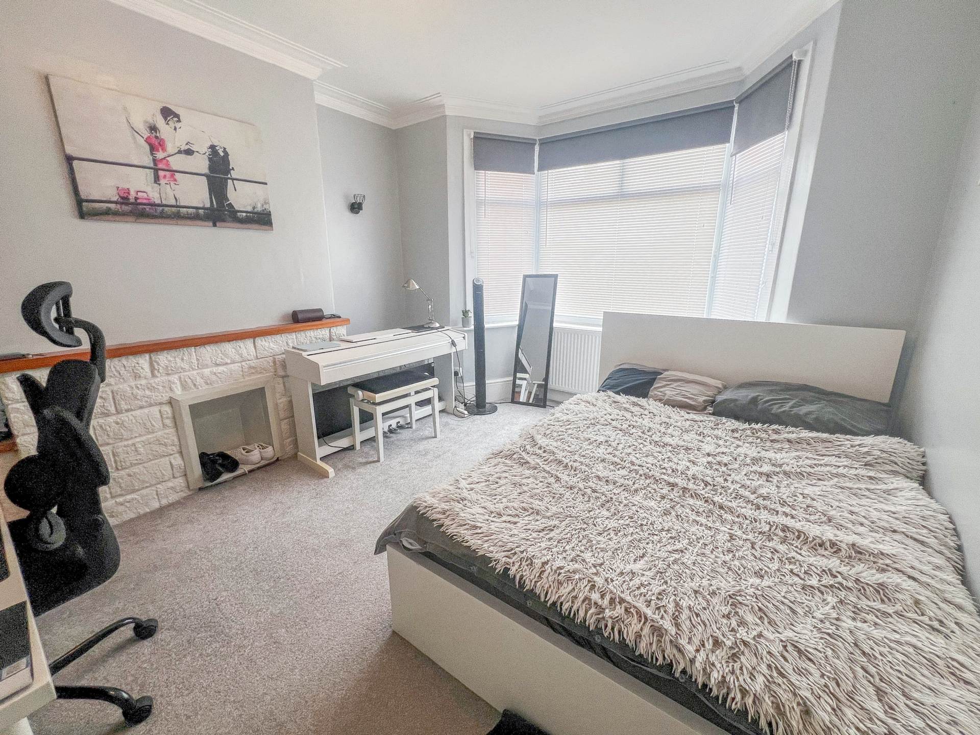 South Ward**Great Value for Money**100ft Sunny Rear Garden**3/4 Bedrooms**No Onward Chain**, Image 15