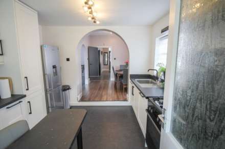 South Ward**Great Value for Money**100ft Sunny Rear Garden**3/4 Bedrooms**No Onward Chain**, Image 4